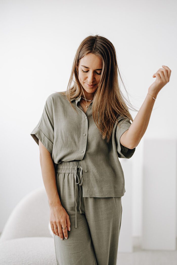 Viva Crop Shirt "vetiver"