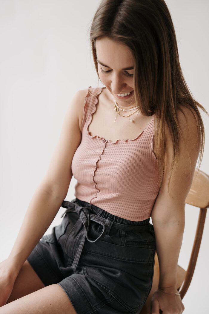 Top mit gewellten Details in zwei Farben – Bild 3