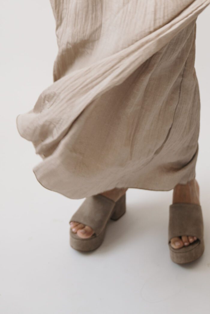 Elegantes Kleid in zwei Farben – Bild 4