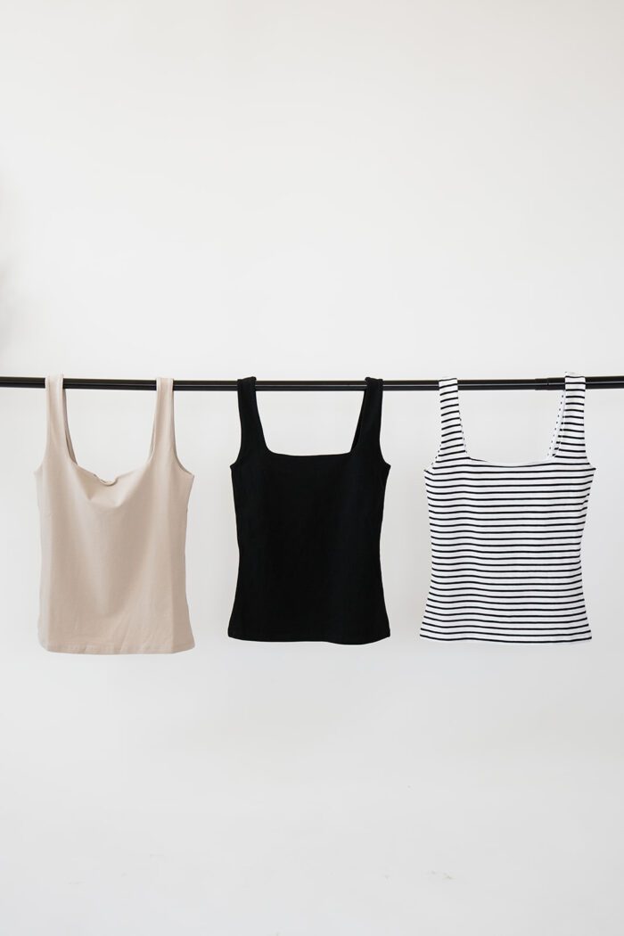 Square-Neck Tanktop in drei Farben