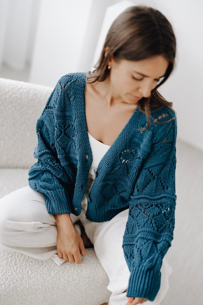 Sommerstrickjacke in zwei Farben – Bild 2
