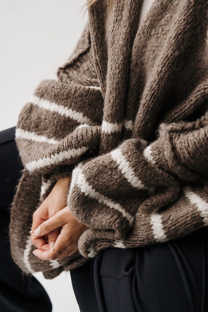 Cardigan Streifen Taupe – Bild 3