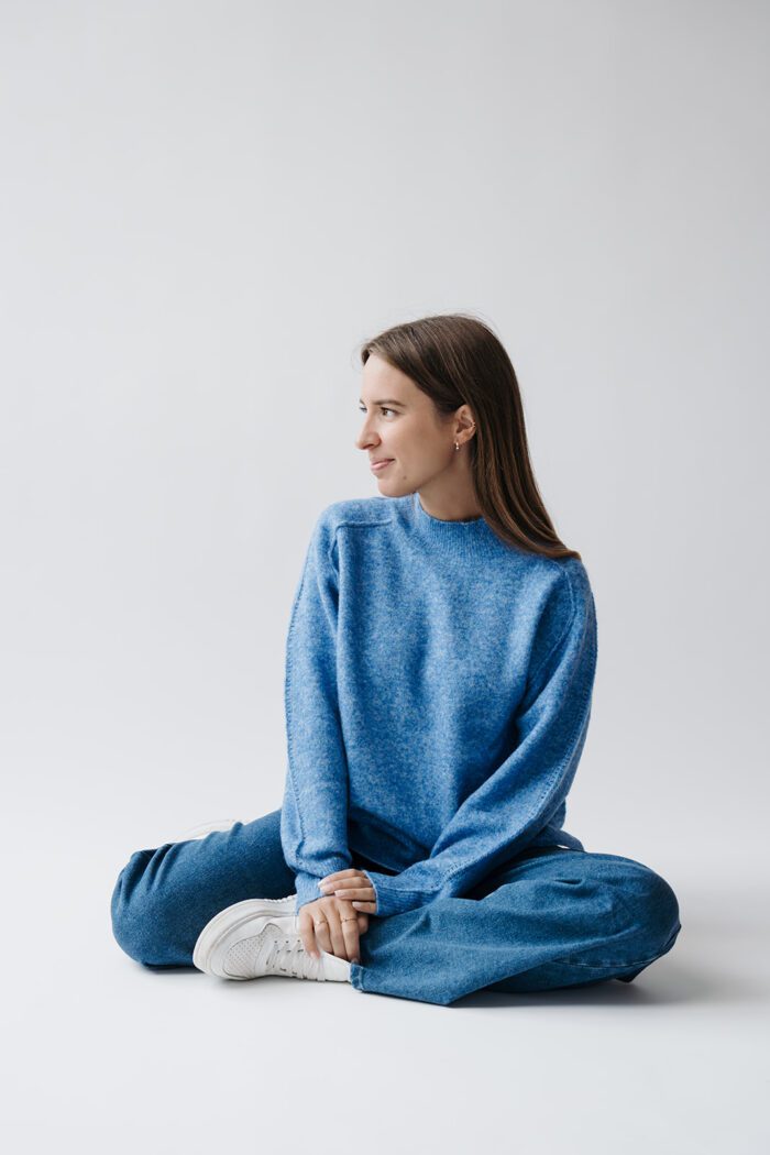 Kourtney Sweater Cornflower Blue – Bild 2