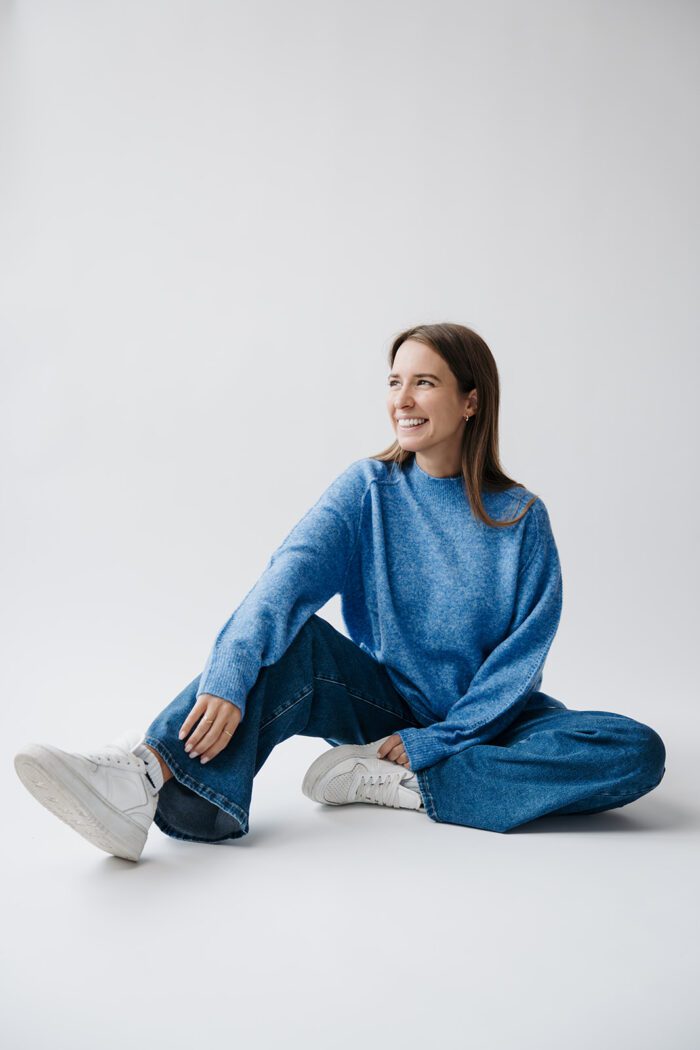 Kourtney Sweater Cornflower Blue – Bild 4