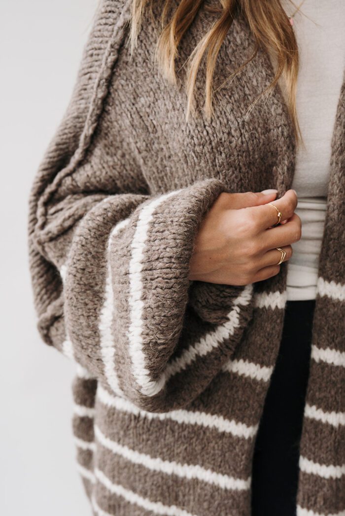 Cardigan Streifen Taupe – Bild 4