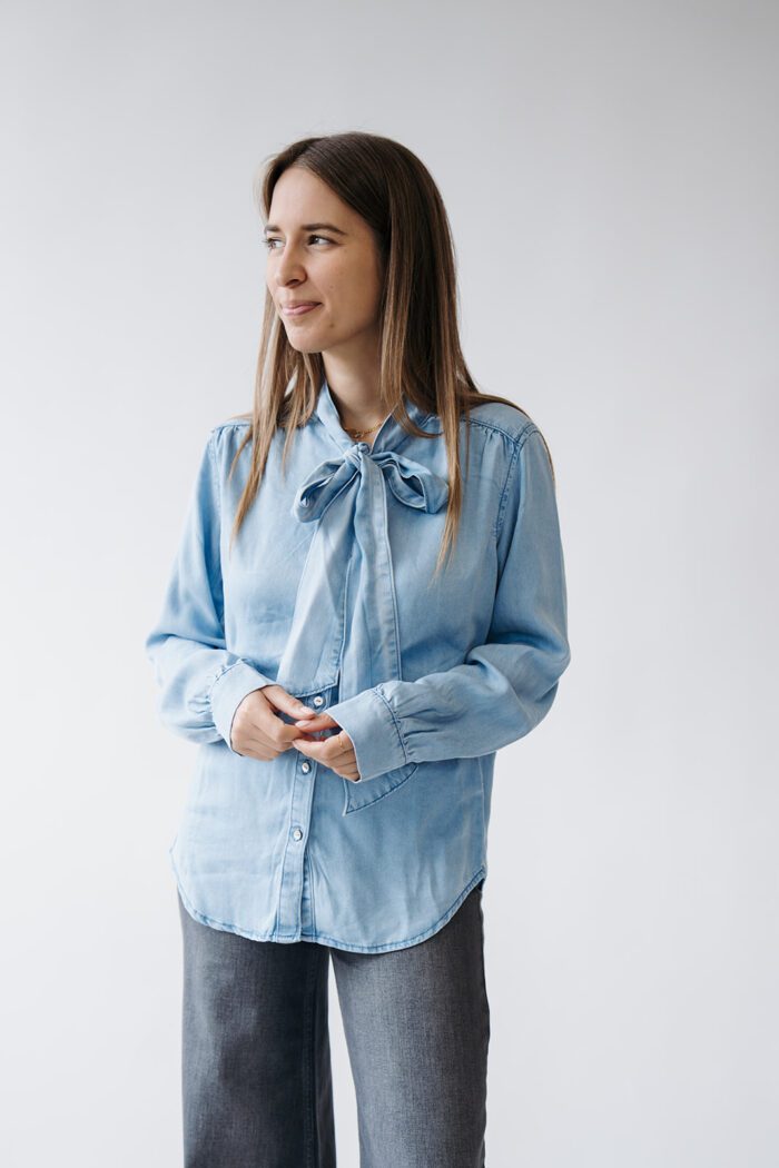 Tencel Bluse Schluppe Light Denim – Bild 2
