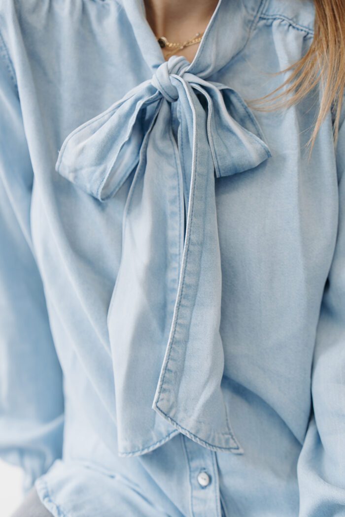 Tencel Bluse Schluppe Light Denim – Bild 5
