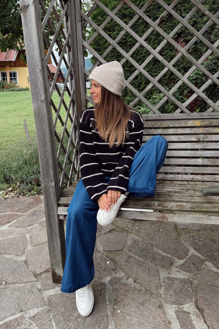 Selma Sus Knit O-Neck Black/Birch