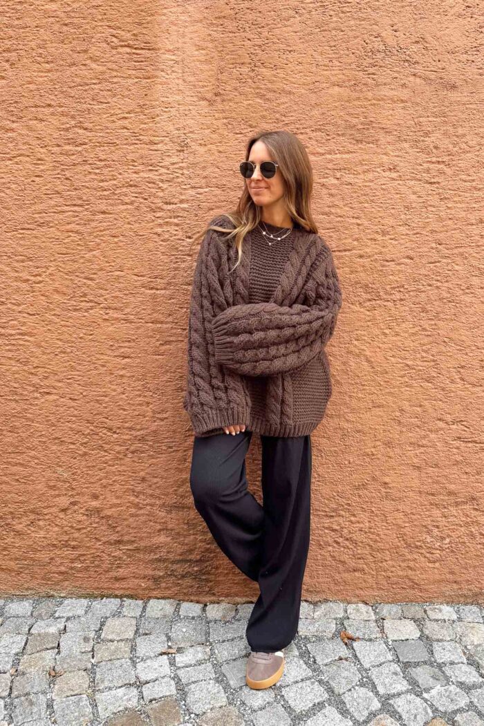 Pullover Zopfmuster Chocolate – Bild 4